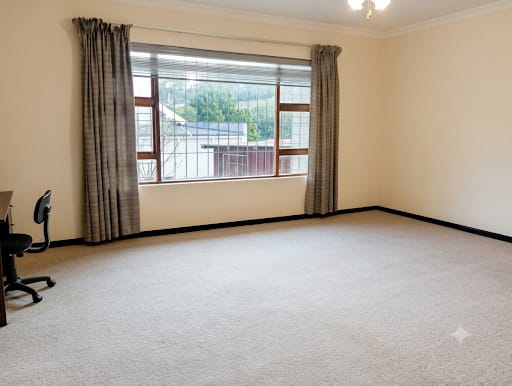 4 Bedroom Property for Sale in Nahoon Valley Park Eastern Cape